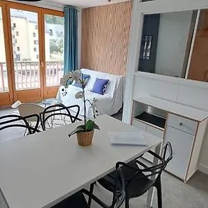 2 A 4 Personnes Luchon Centre Appartement